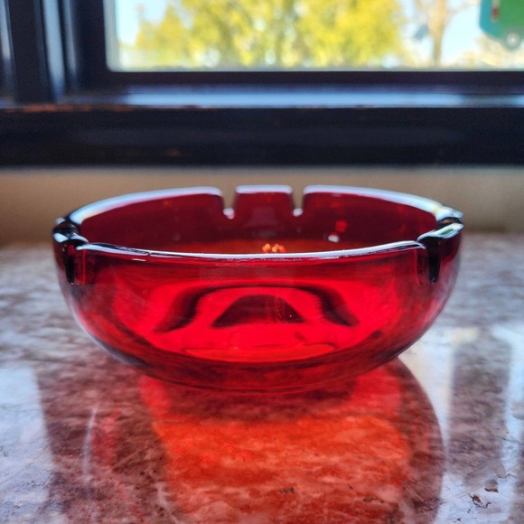 Viking Glass Red Glass Large Ashtray. Mid-century Modern Era, Vintage, smoke - Picture 3 of 10